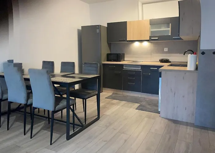 Lejlighed 2 Bedroom Center With Balcony