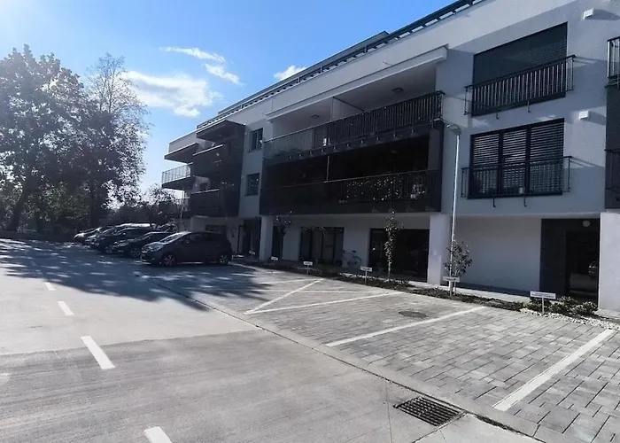 2 Bedroom Center With Balcony Lejlighed