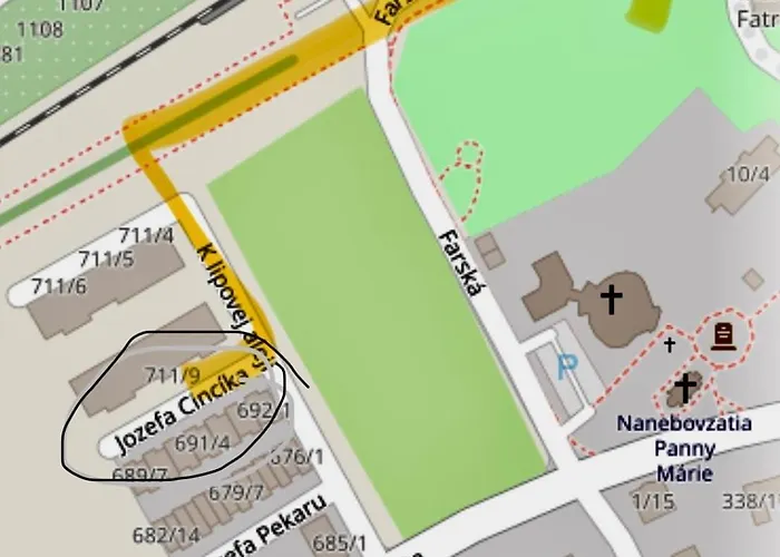 2 Bedroom Center With Balcony *